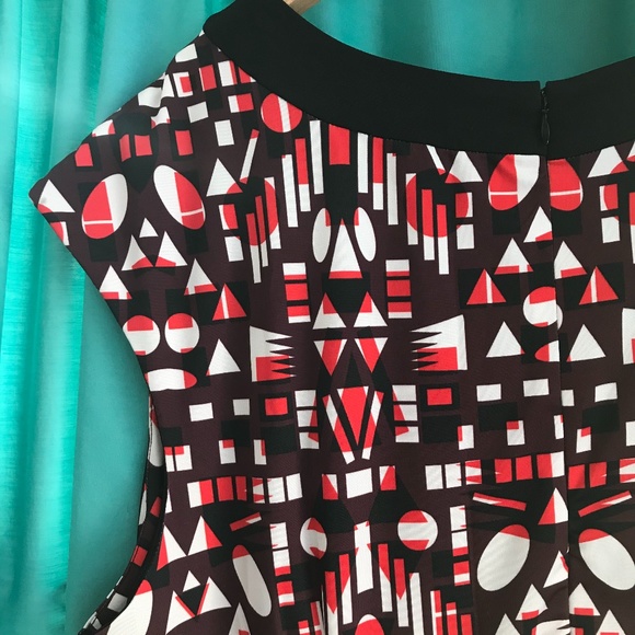 Jete Plus Size Red Brown Black Geometric Dress 2X - Picture 8 of 12